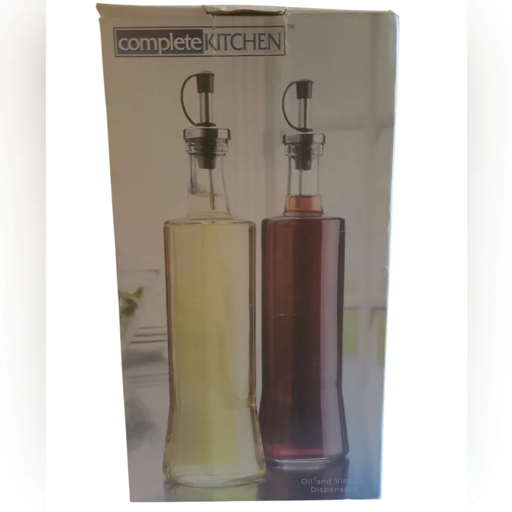 NIB Complete Kitchen Oil Vineagar Dispenser